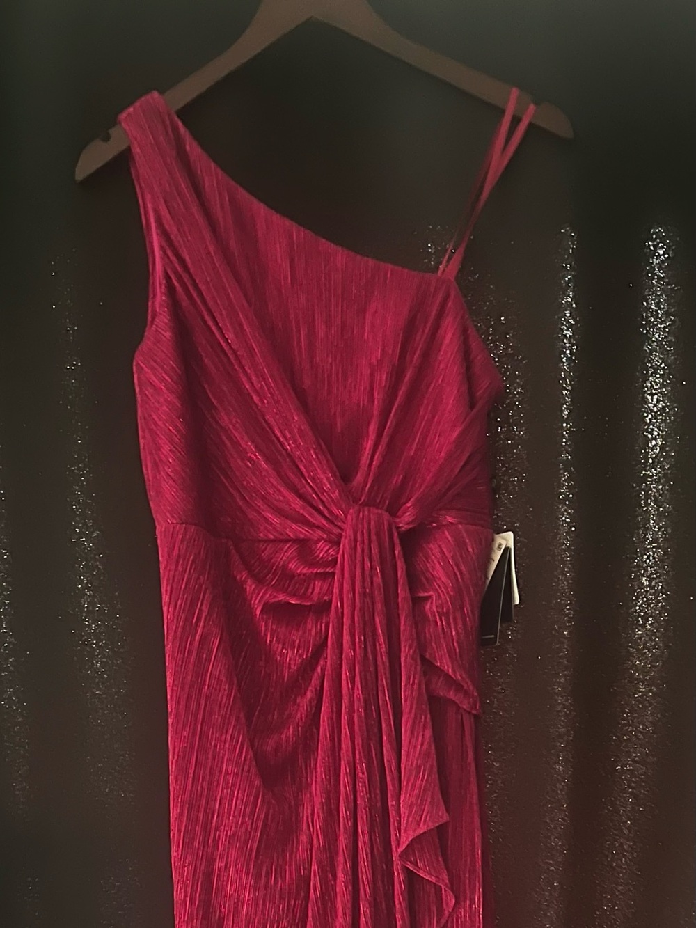 Adrianna Papell One-Shoulder Fuchsia Evening Dress with Front Knot